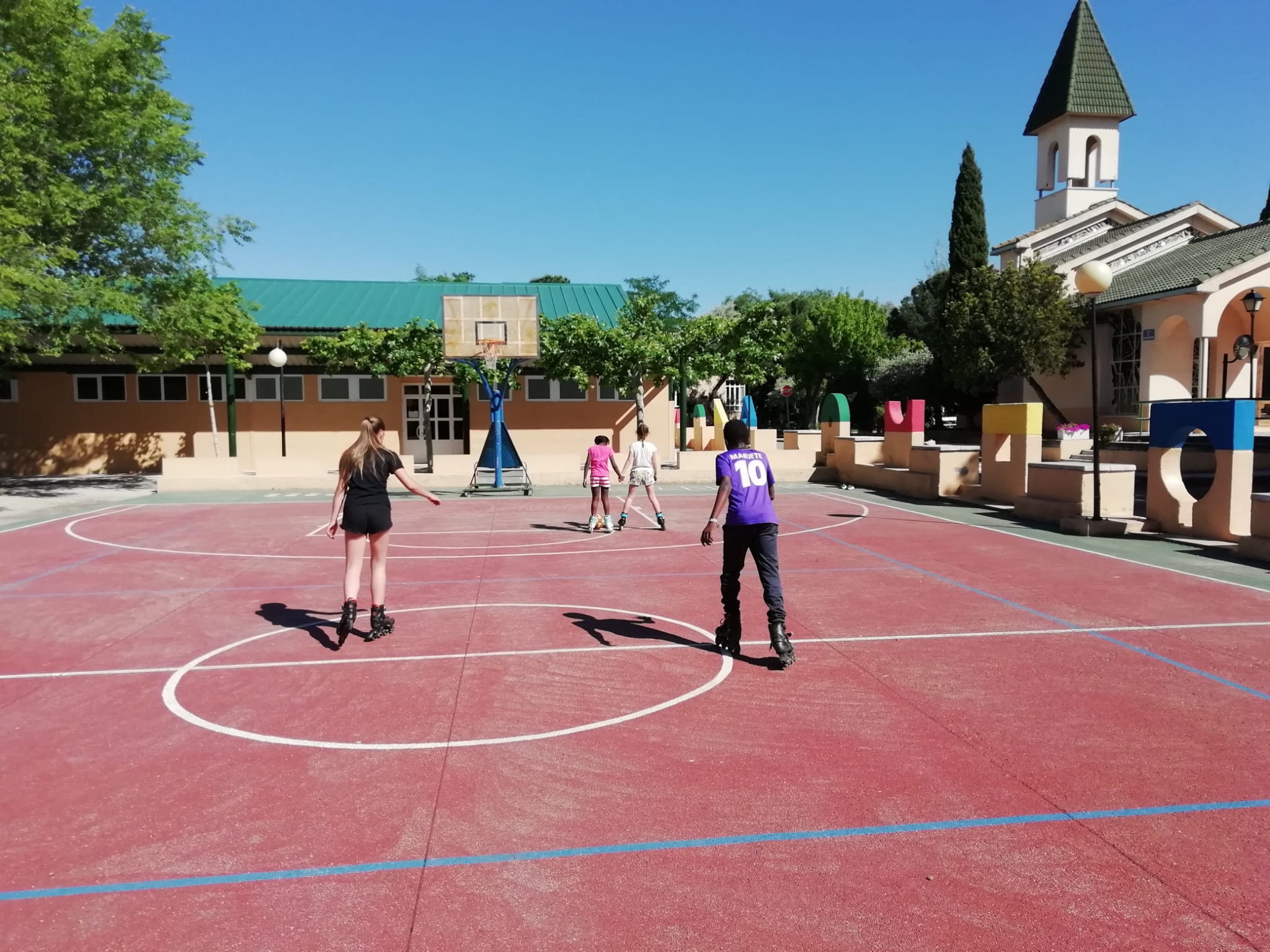 Patinaje Gimnasia R tmica Y Baloncesto ap ntate A La Escuela Patinaje Gimnasia R tmica Y Baloncesto ap ntate A La Escuela